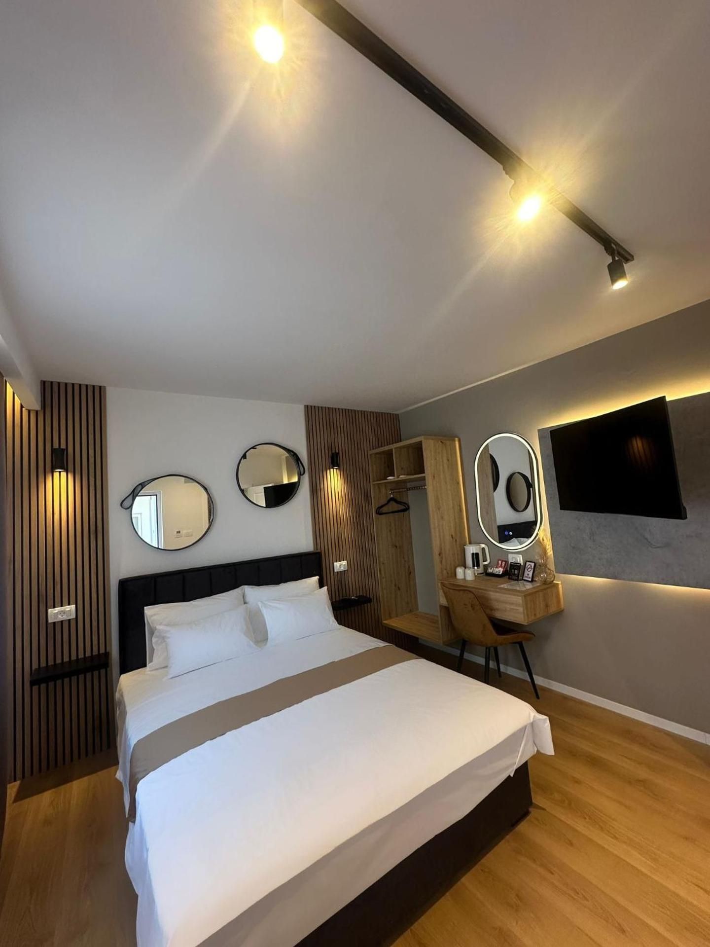 Hotel Sinan Han Standard Queen Room 2