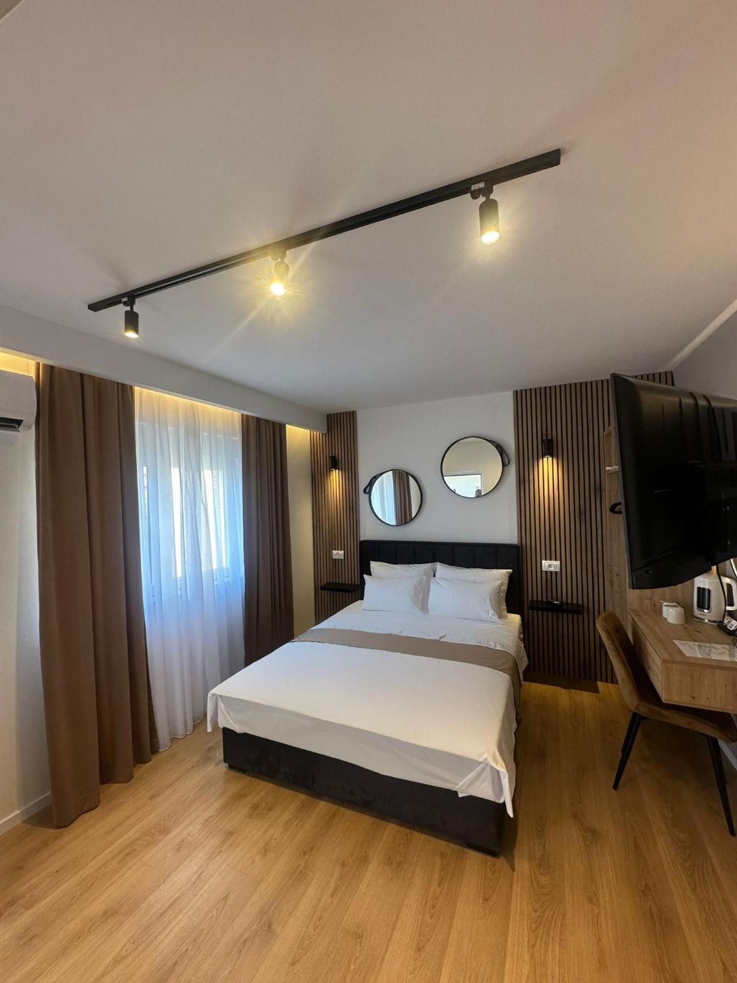 Hotel Sinan Han Standard Queen Room