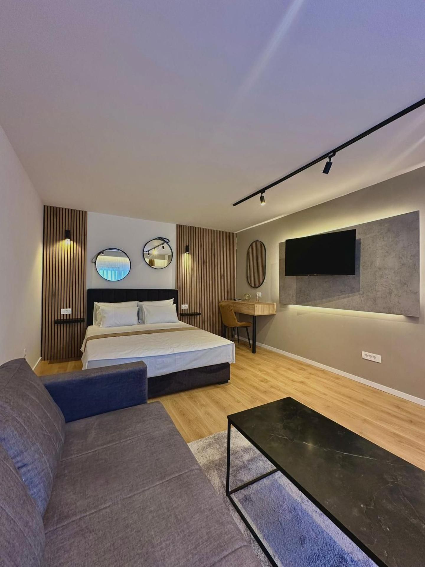 Superior Apartment