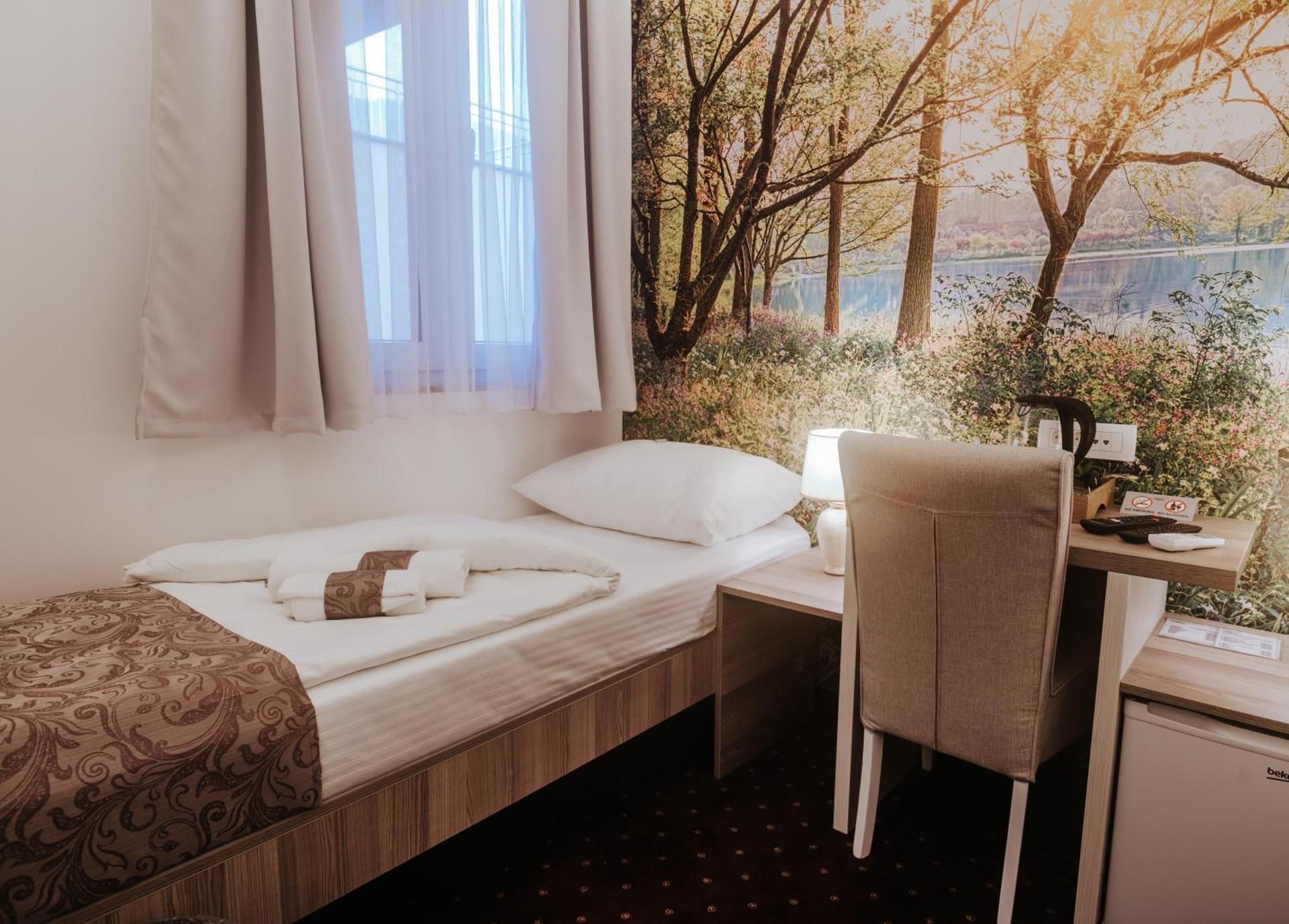 Standard Single Room