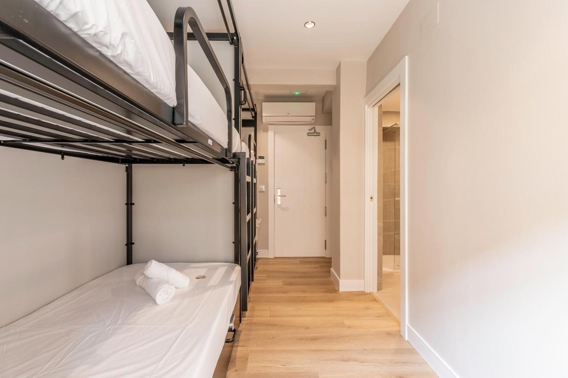 Quadruple Room with Private Bathroom