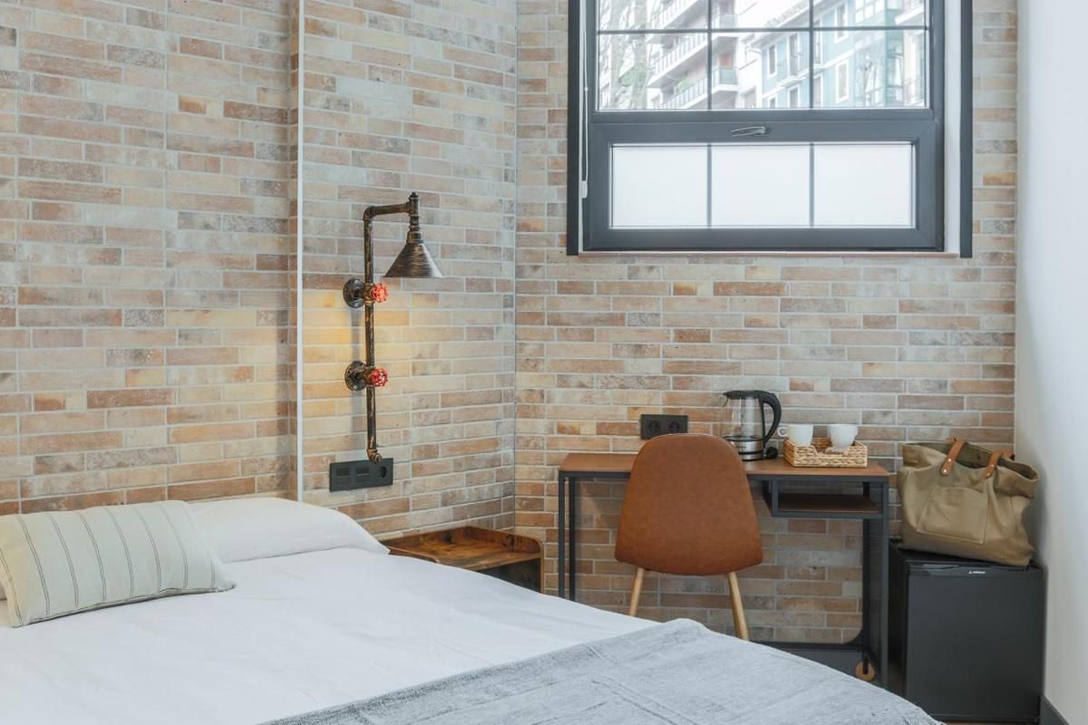 Pension H30 Bilbao Double Room 3