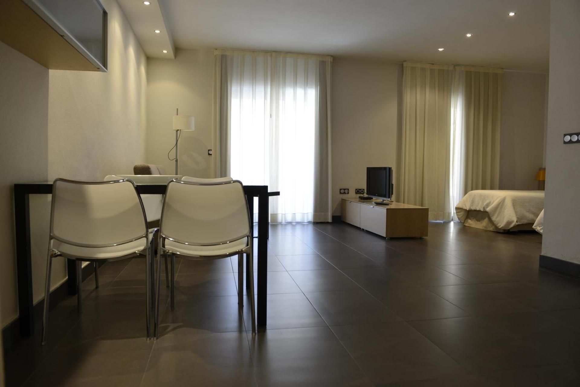 One-Bedroom Suite