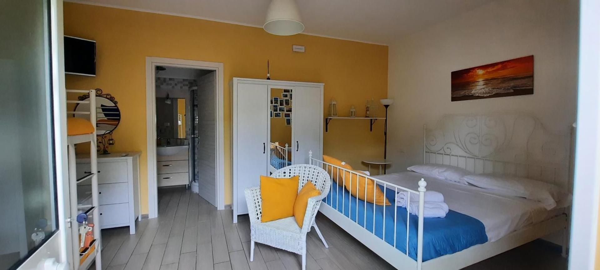 Triple Room with Private Bathroom