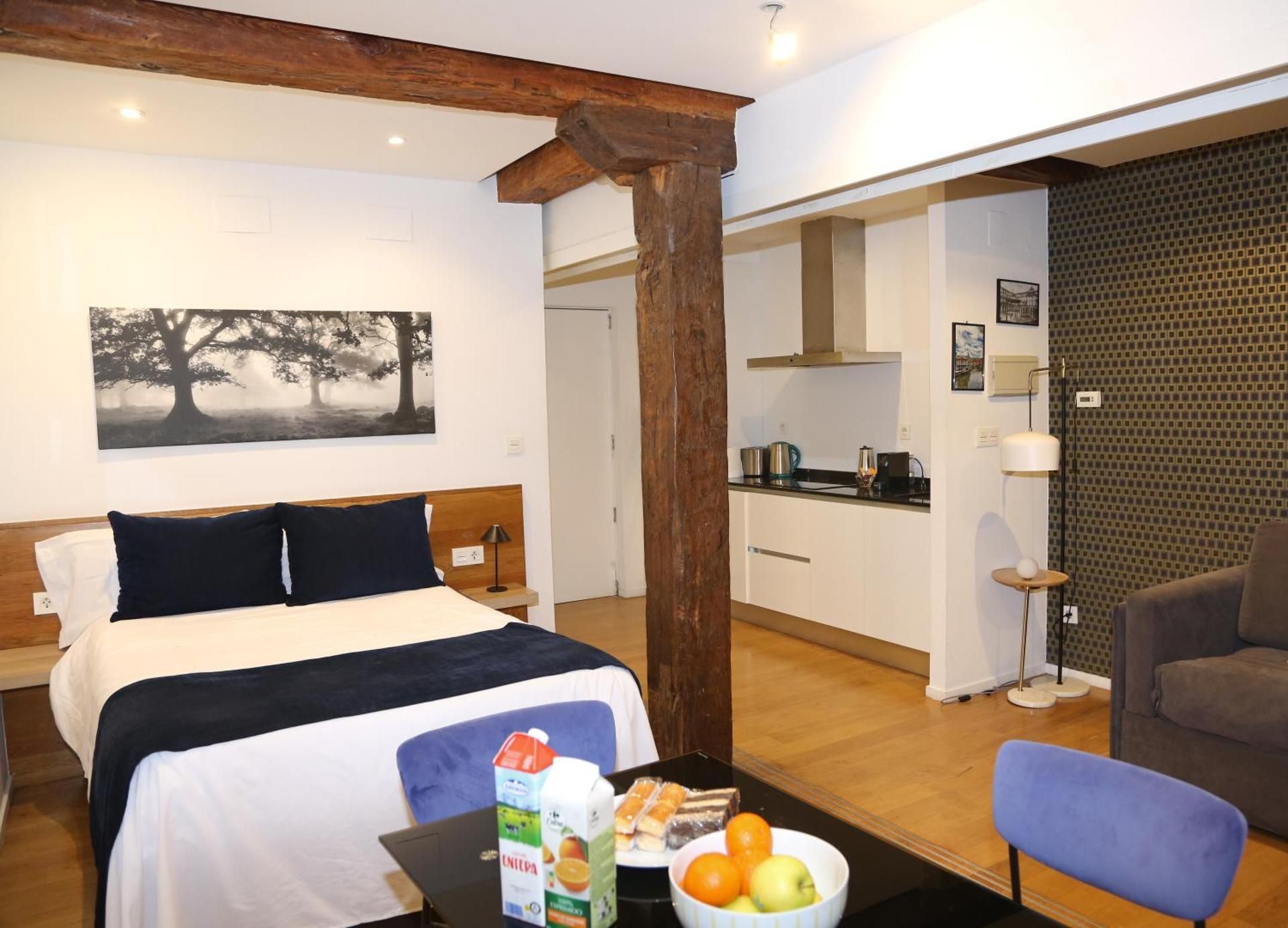 Baps Apartments Studio with Balcony