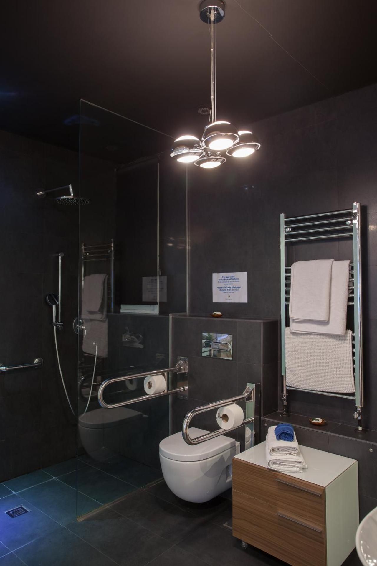 Baps Apartments Superior One-Bedroom Apartment - Calle Hernan N*9 3