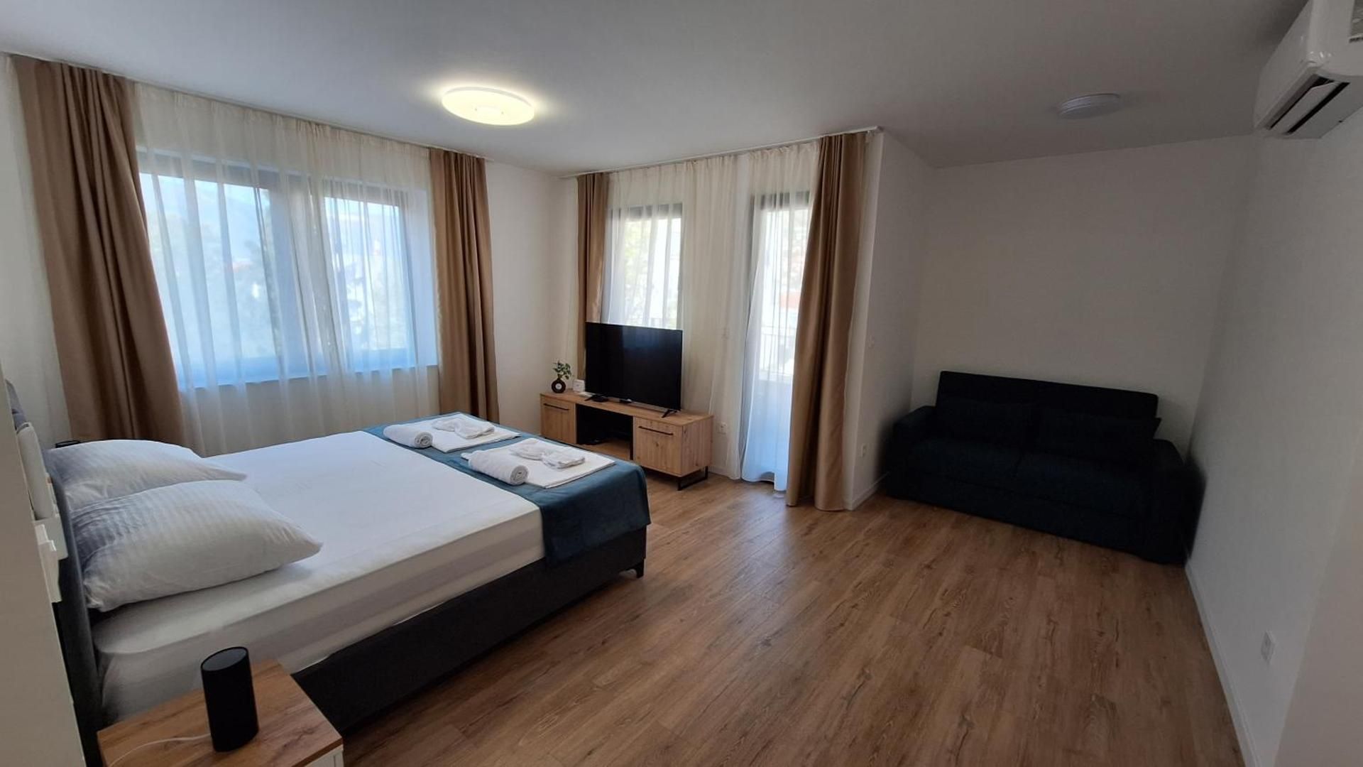 Hotel MM Residence Deluxe Double Room with Balcony