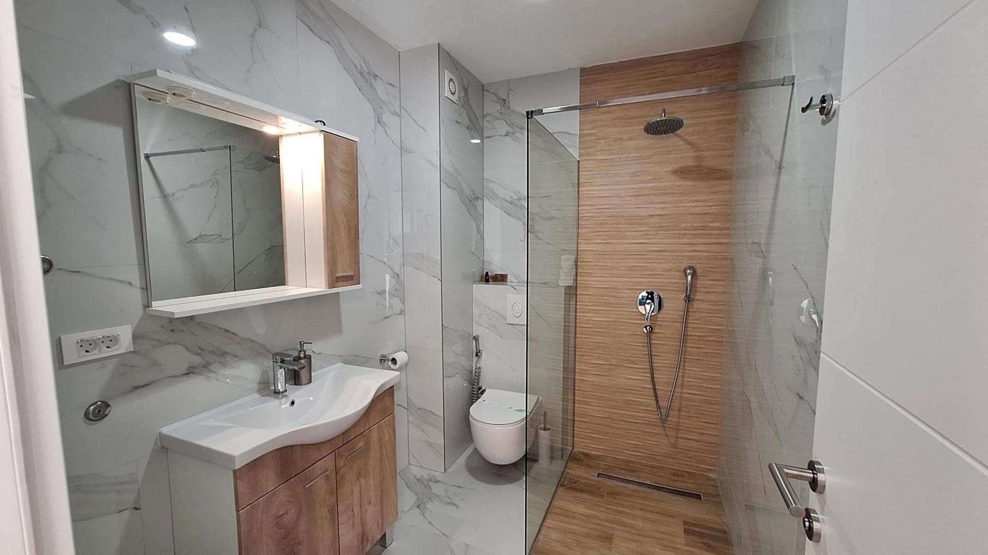 Hotel MM Residence Deluxe Double Room with Balcony 3