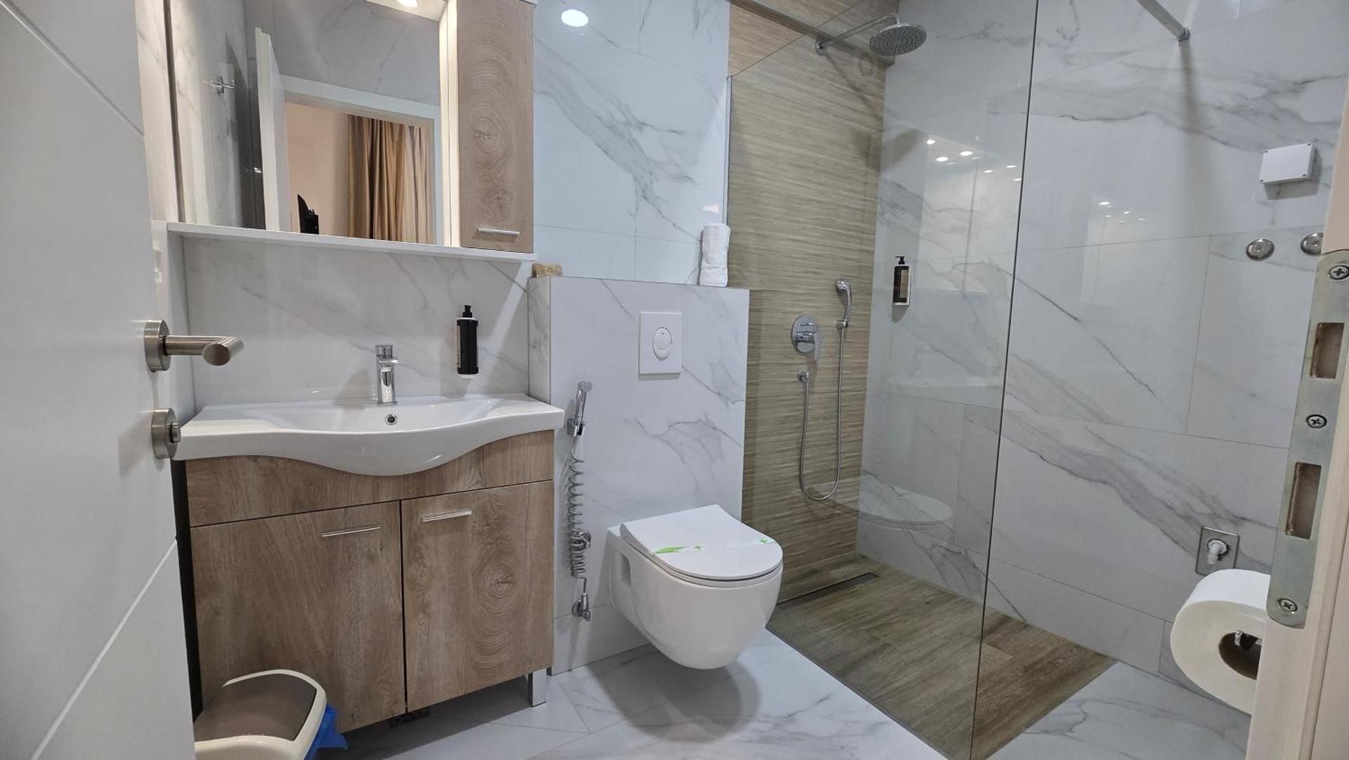 Hotel MM Residence Standard Double Room 3