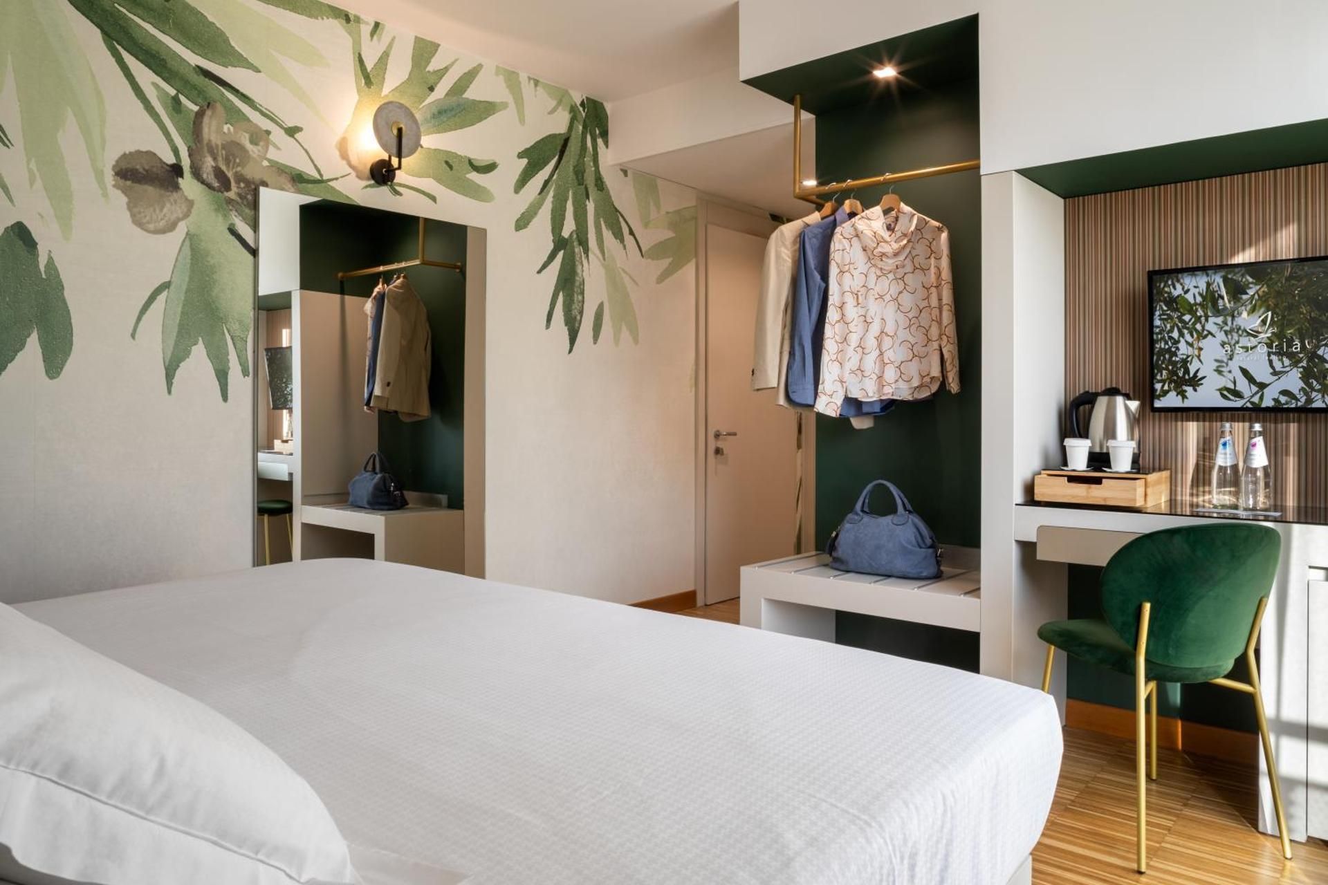 Deluxe Double Room with Balcony