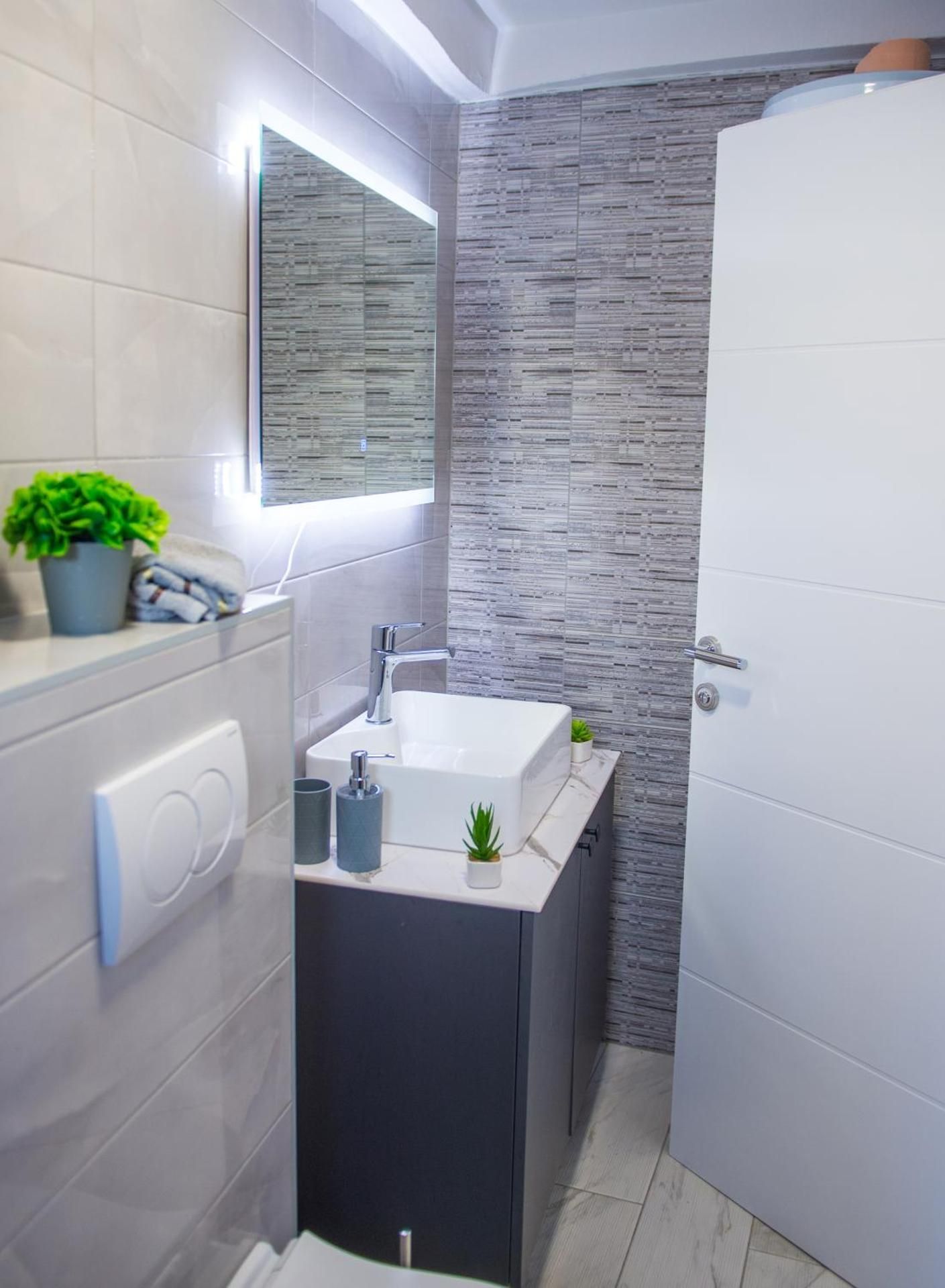 Villa Lira Two-Bedroom Apartment 3