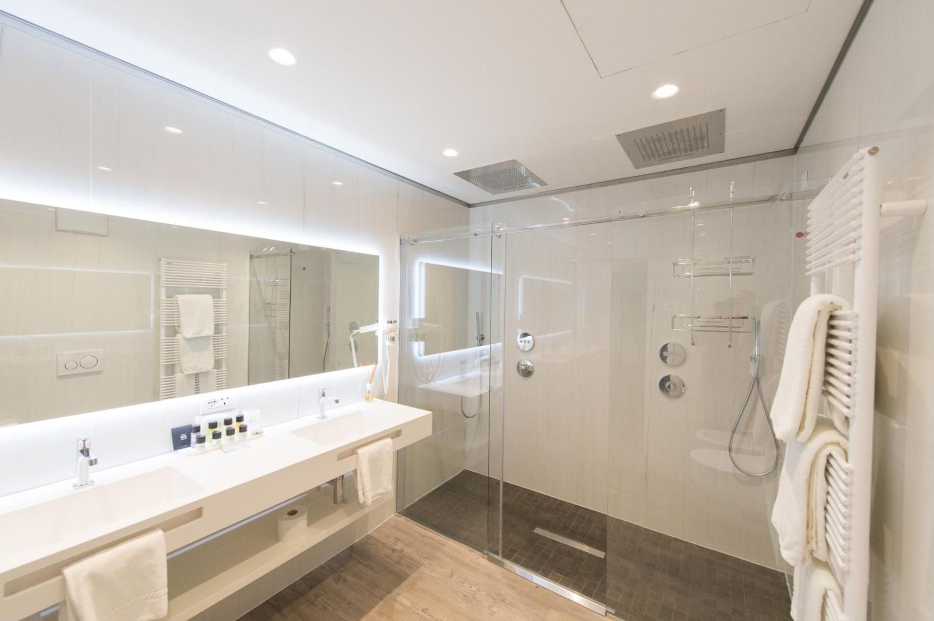 Family Suite with Sauna - spa access included