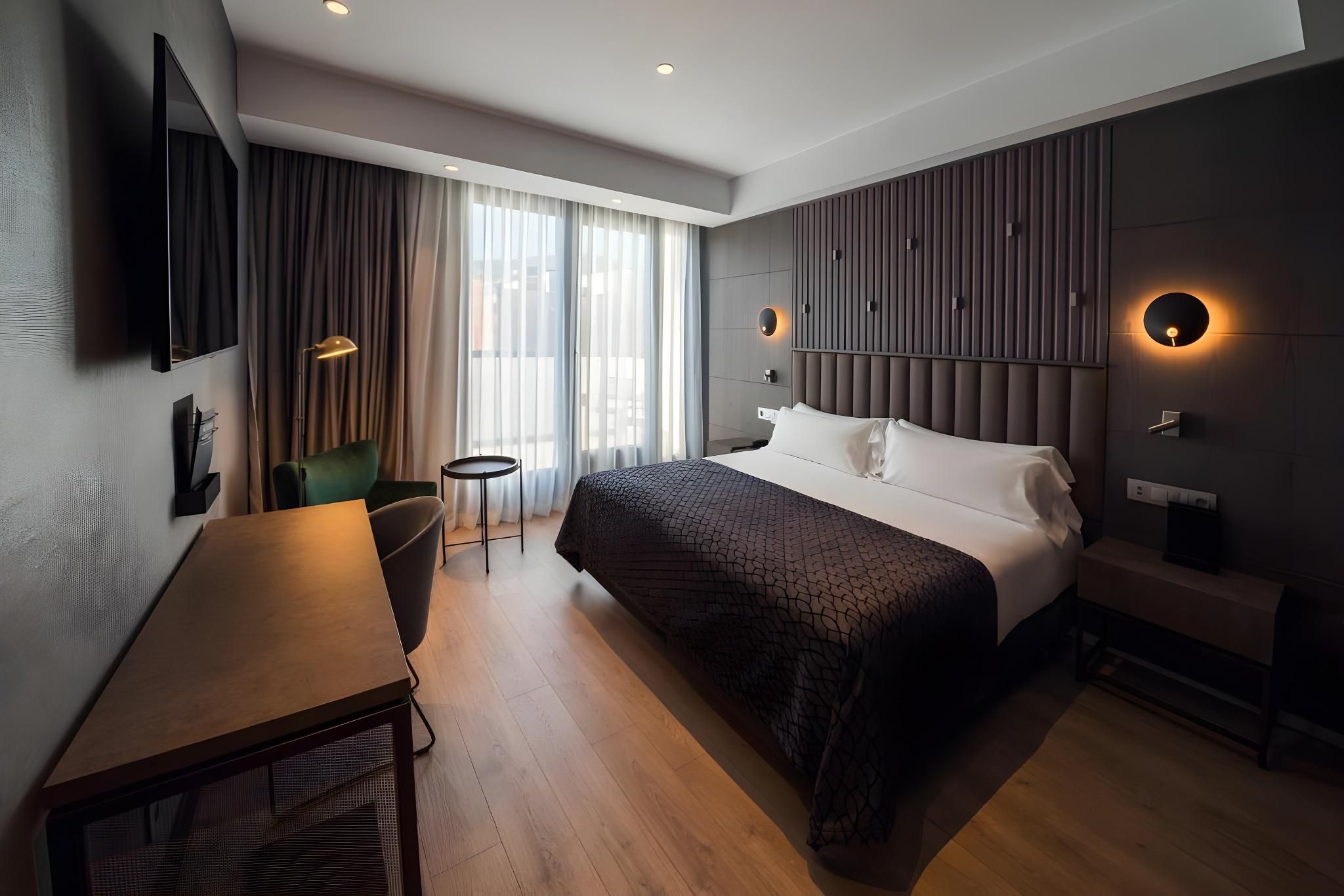 Deluxe Double Room with Terrace