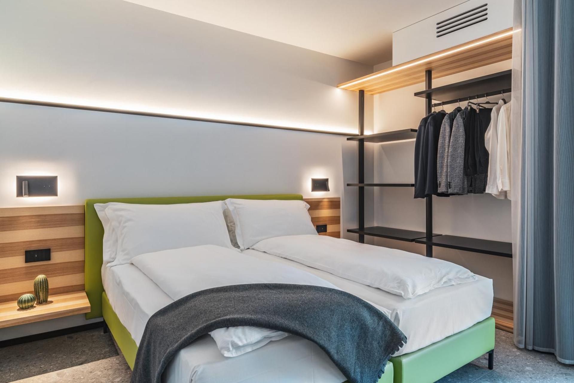 Two-Bedroom Apartment with Whirlpool
