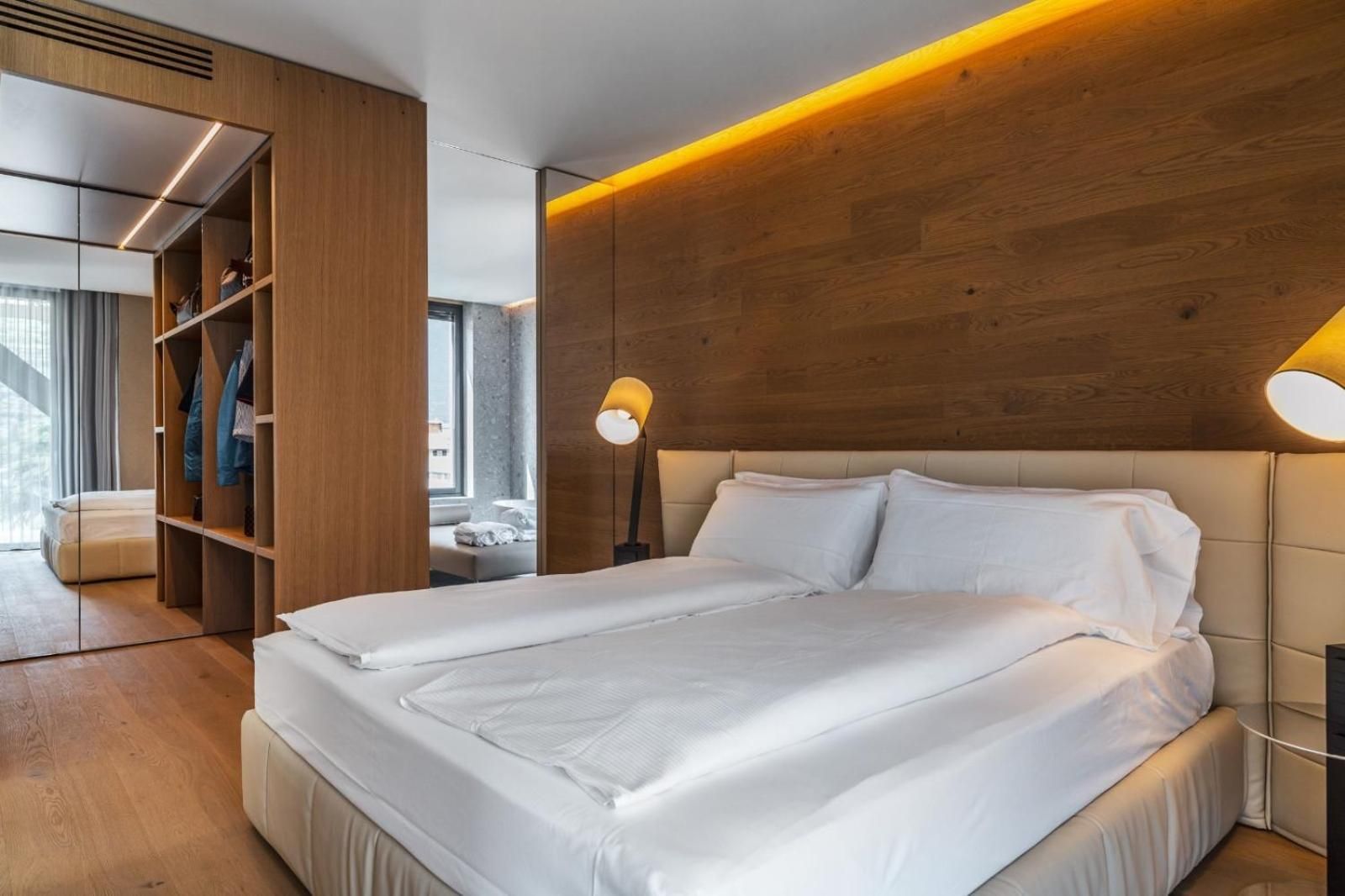 Penthouse Apartment with Whirlpool