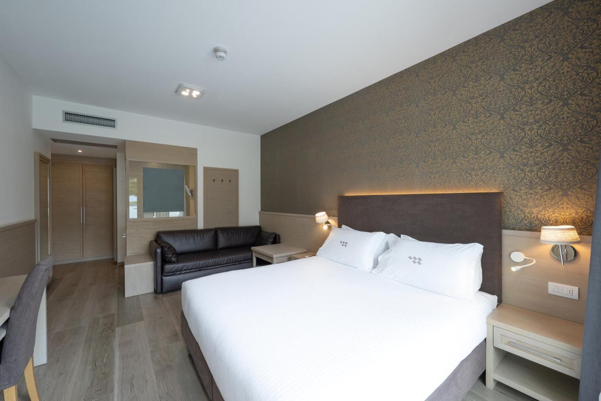 Superior Double Room - Ground Floor