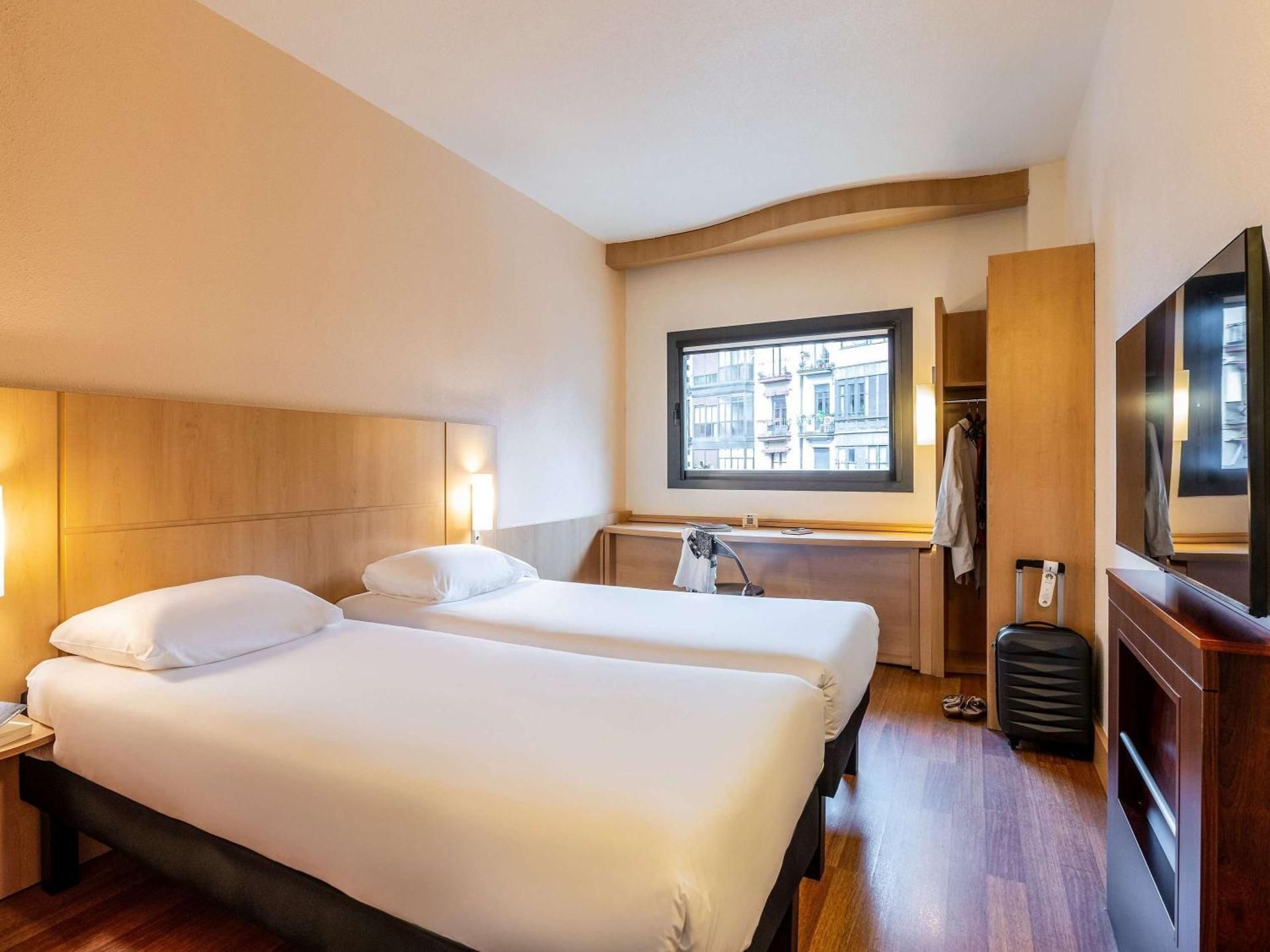 ibis Bilbao Centro Standard room - 2 single beds