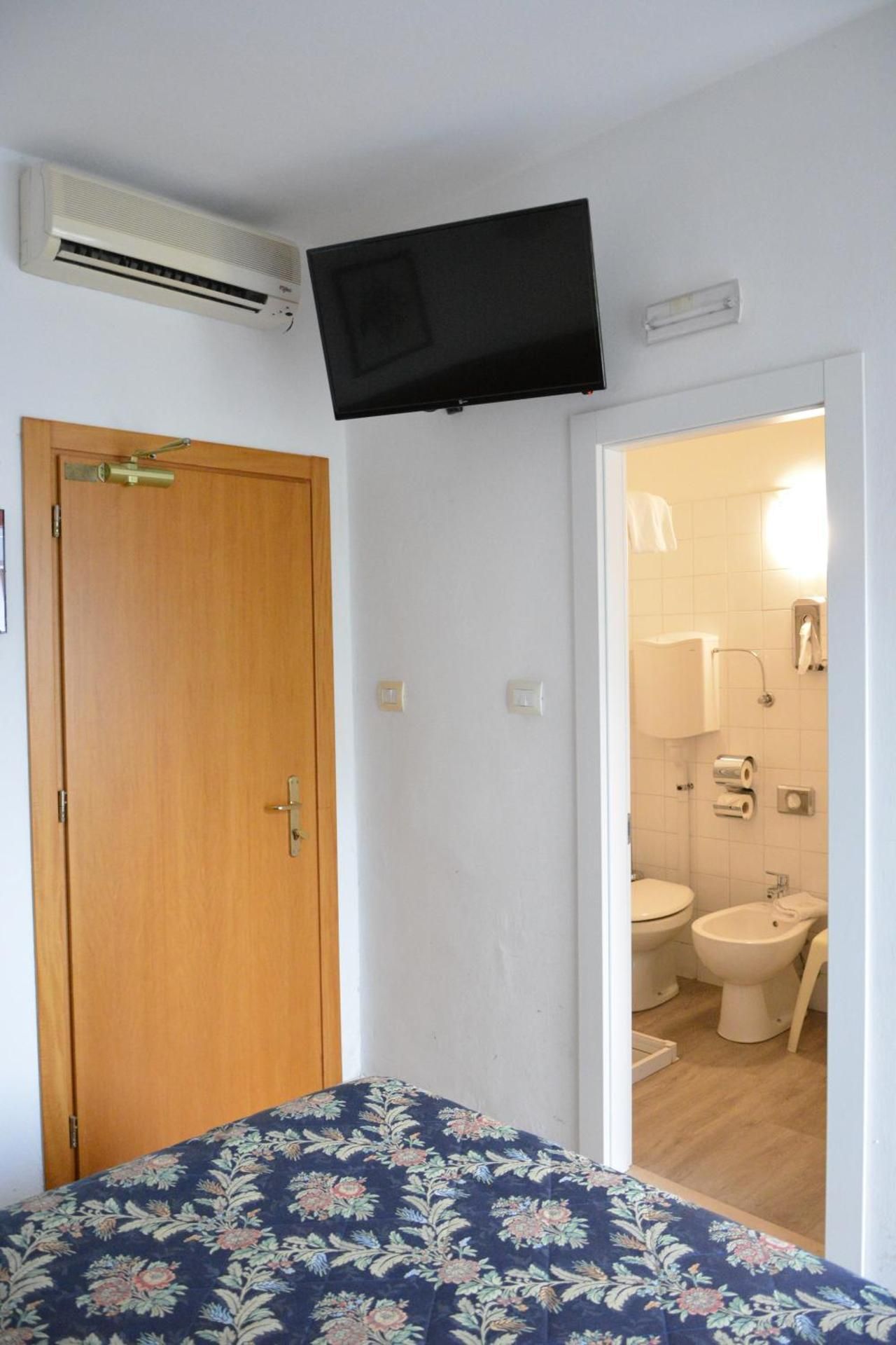 Economy Double Room With French Bed