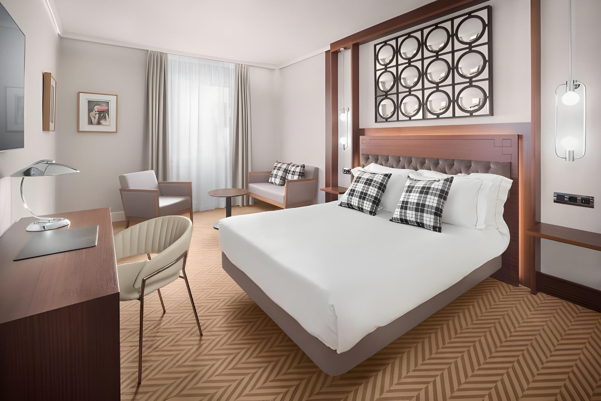 Guest Room with King Bed and a Sofa Bed