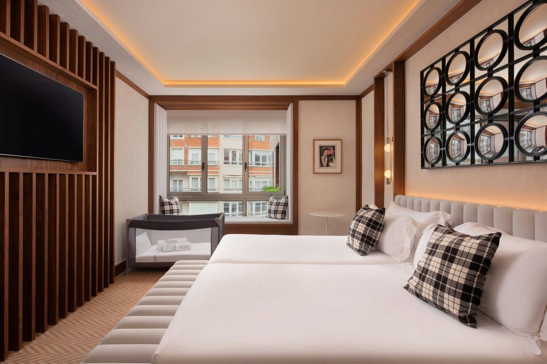 Stylish Superior, Guest room, 2 Twin, City view