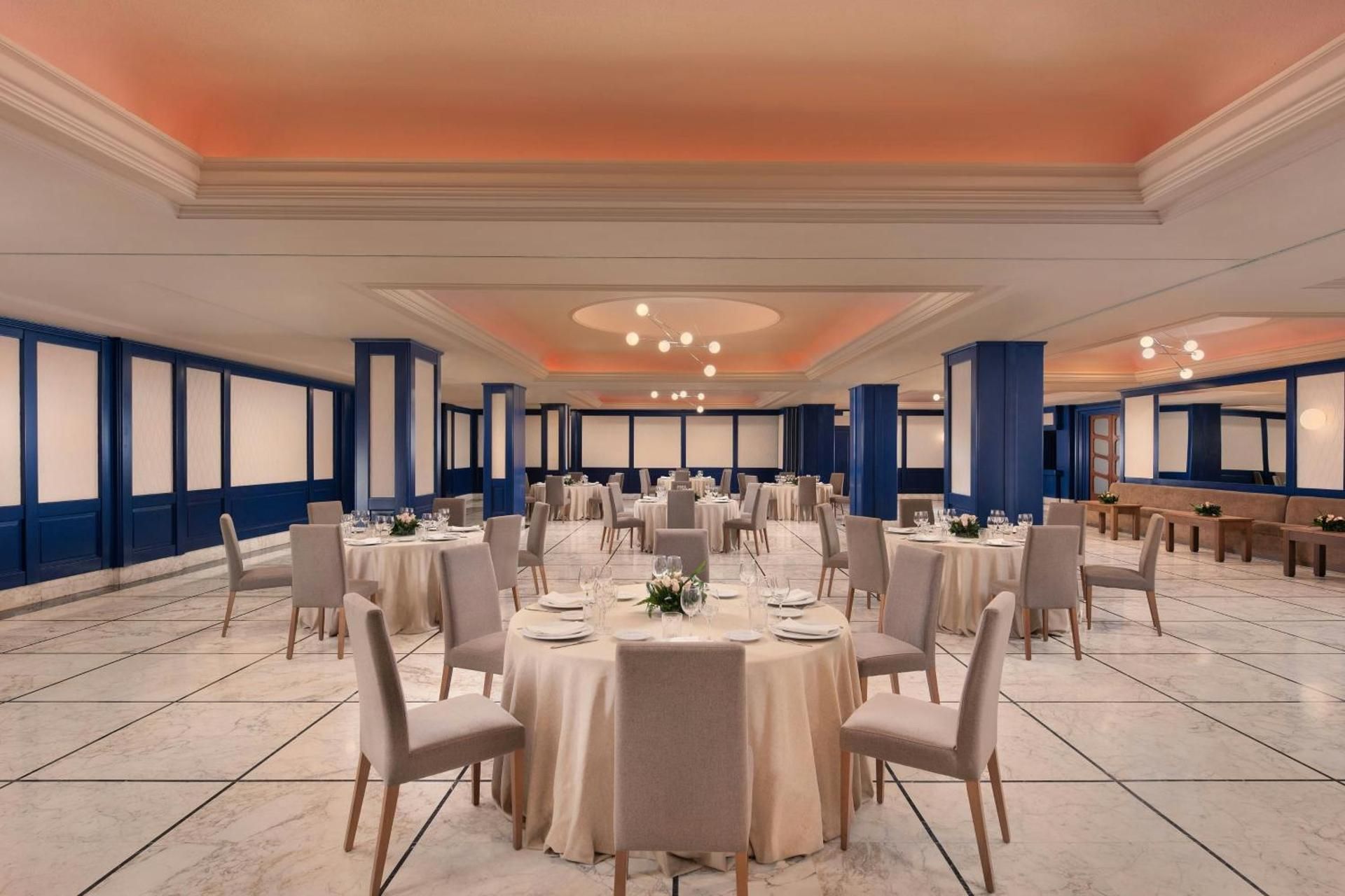 meeting room / ballrooms