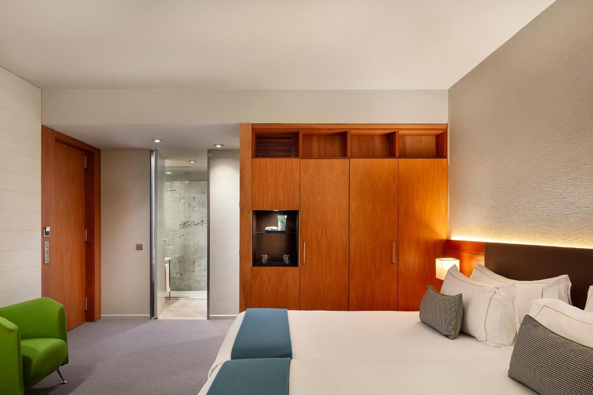 Gran Hotel Domine Bilbao Smart Inner View Room 2