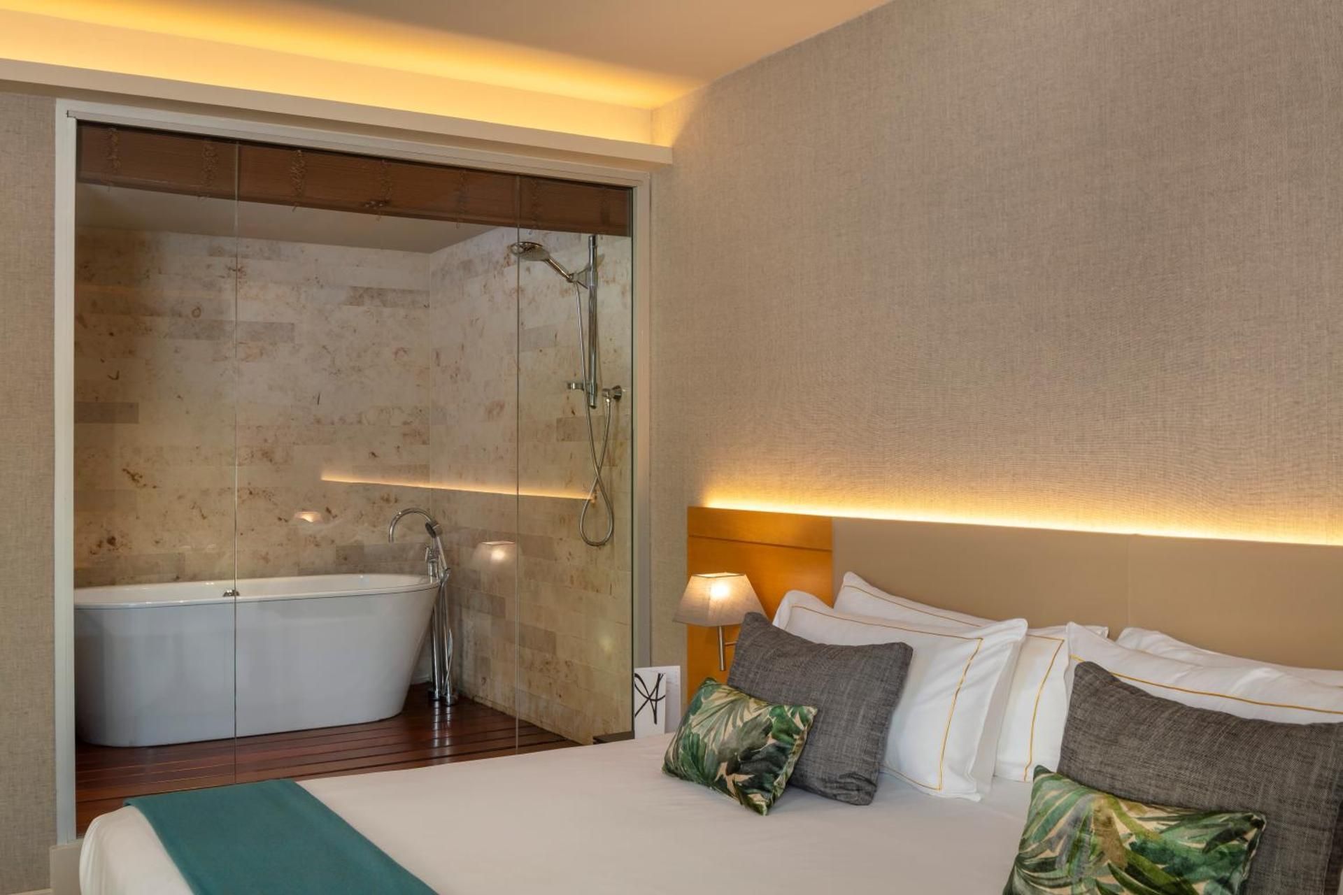 Premium Suite with Terrace