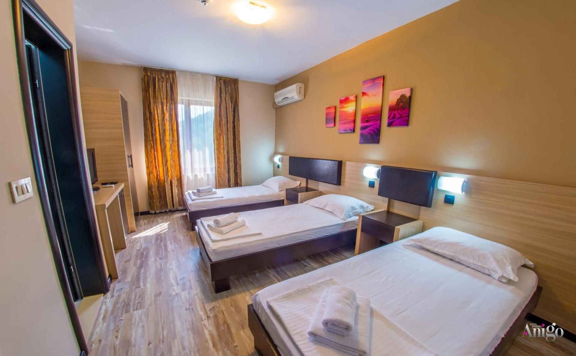 Basic Triple Room