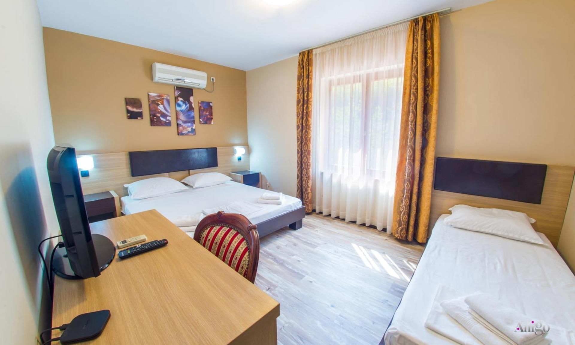 Comfort Triple Room