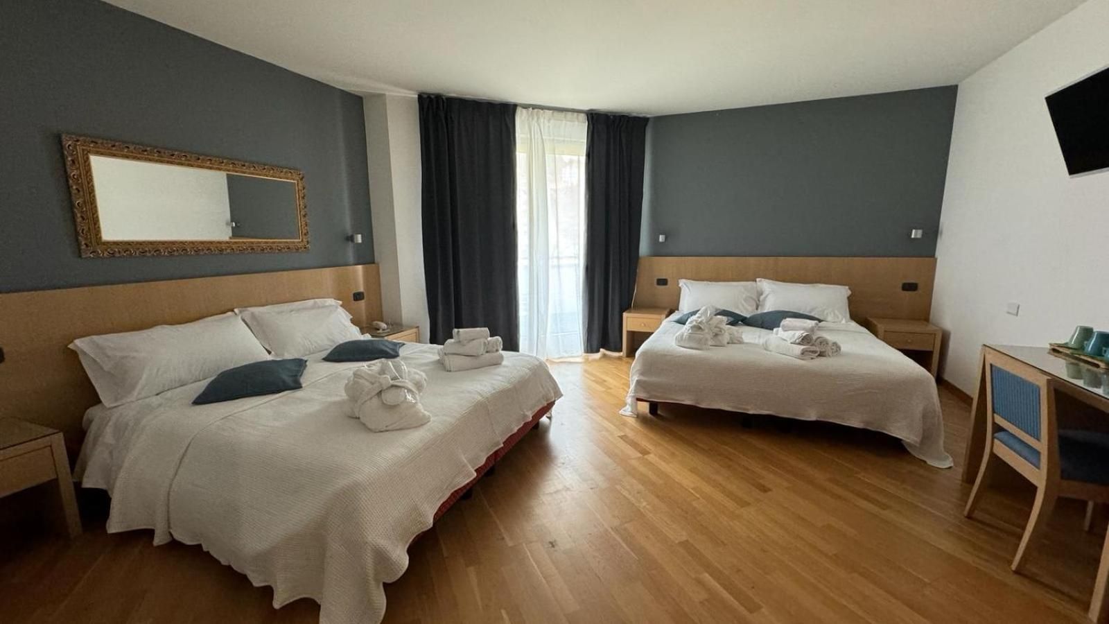 Comfort Quadruple Room