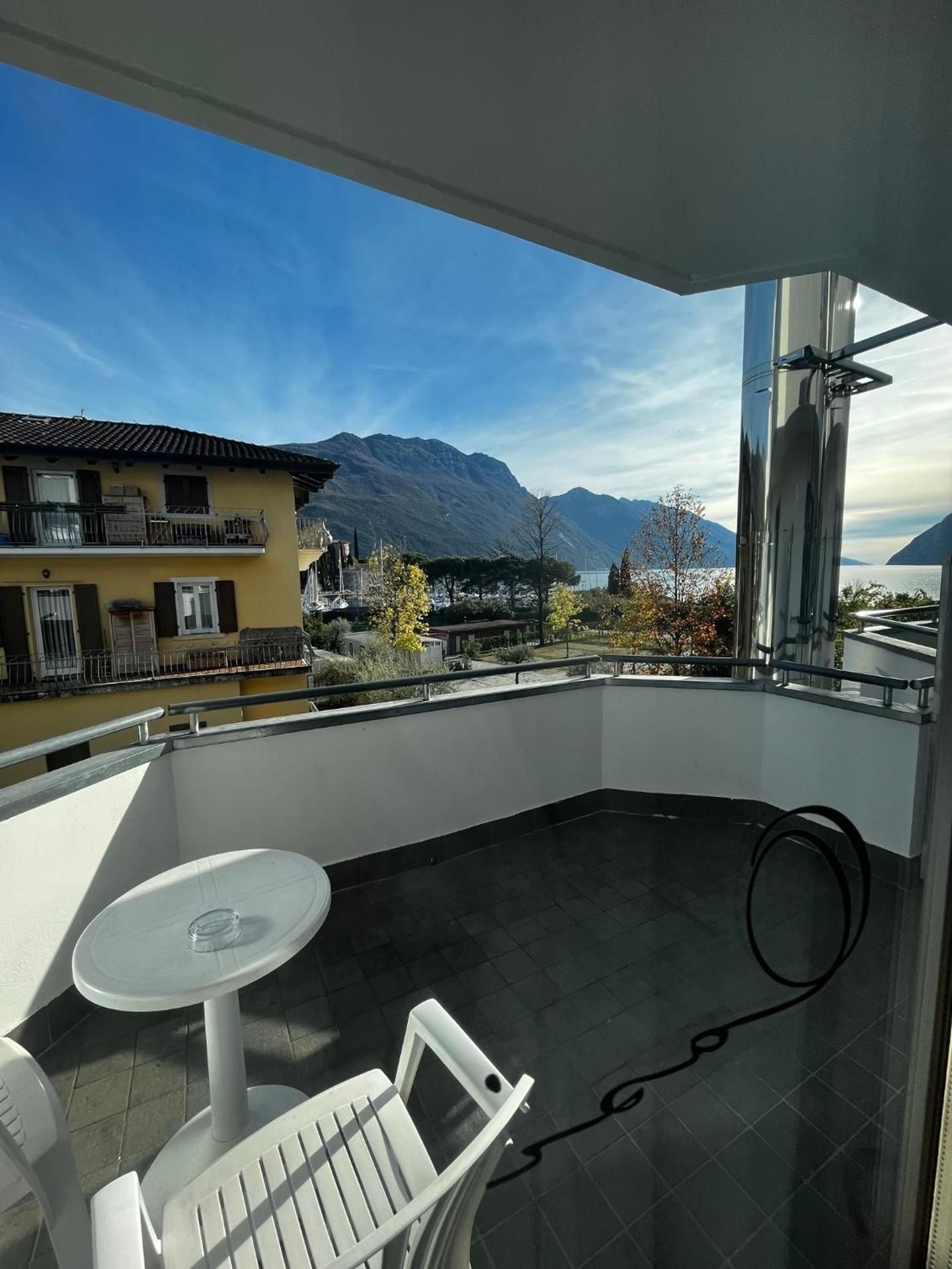Comfort Double Room with Partial Lake View