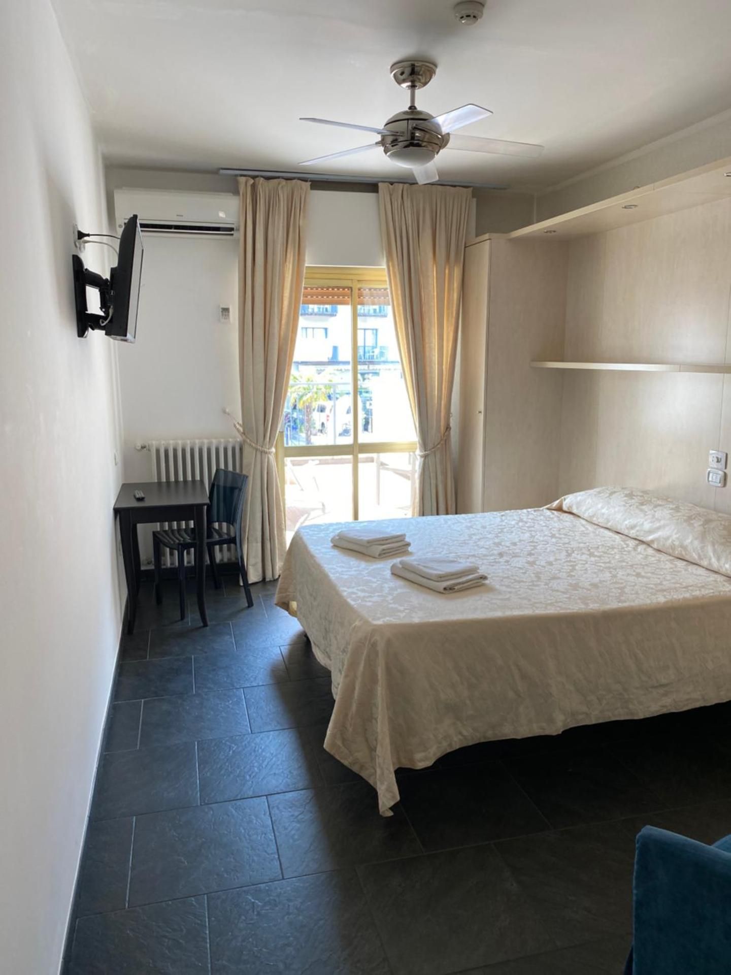 Comfort Double or Twin Room