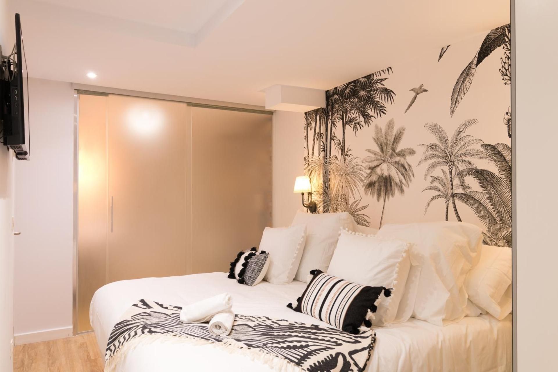 Bilbao Art Lodge Staynnapartments Standard Double Room 2