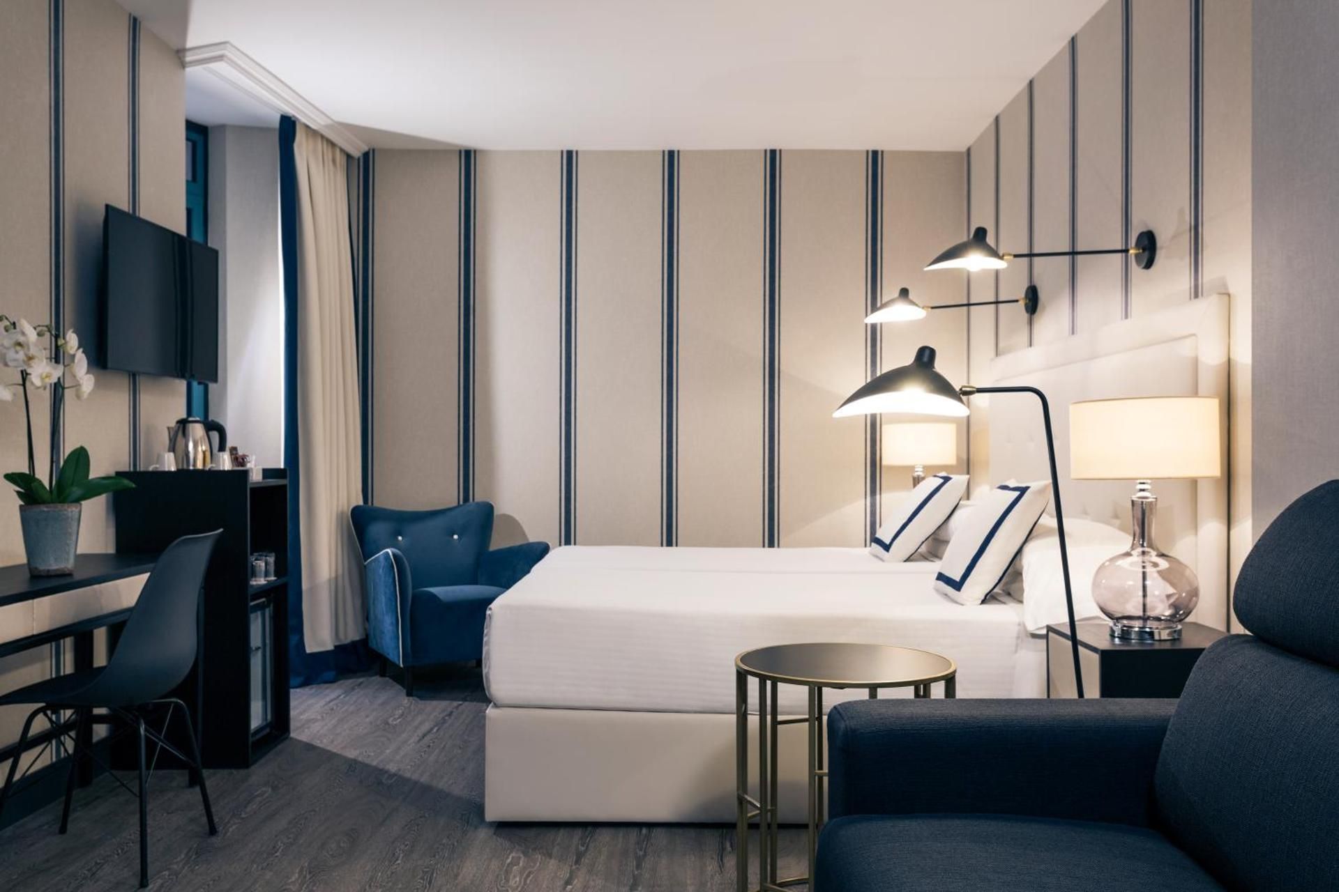 Standard Room with twin beds