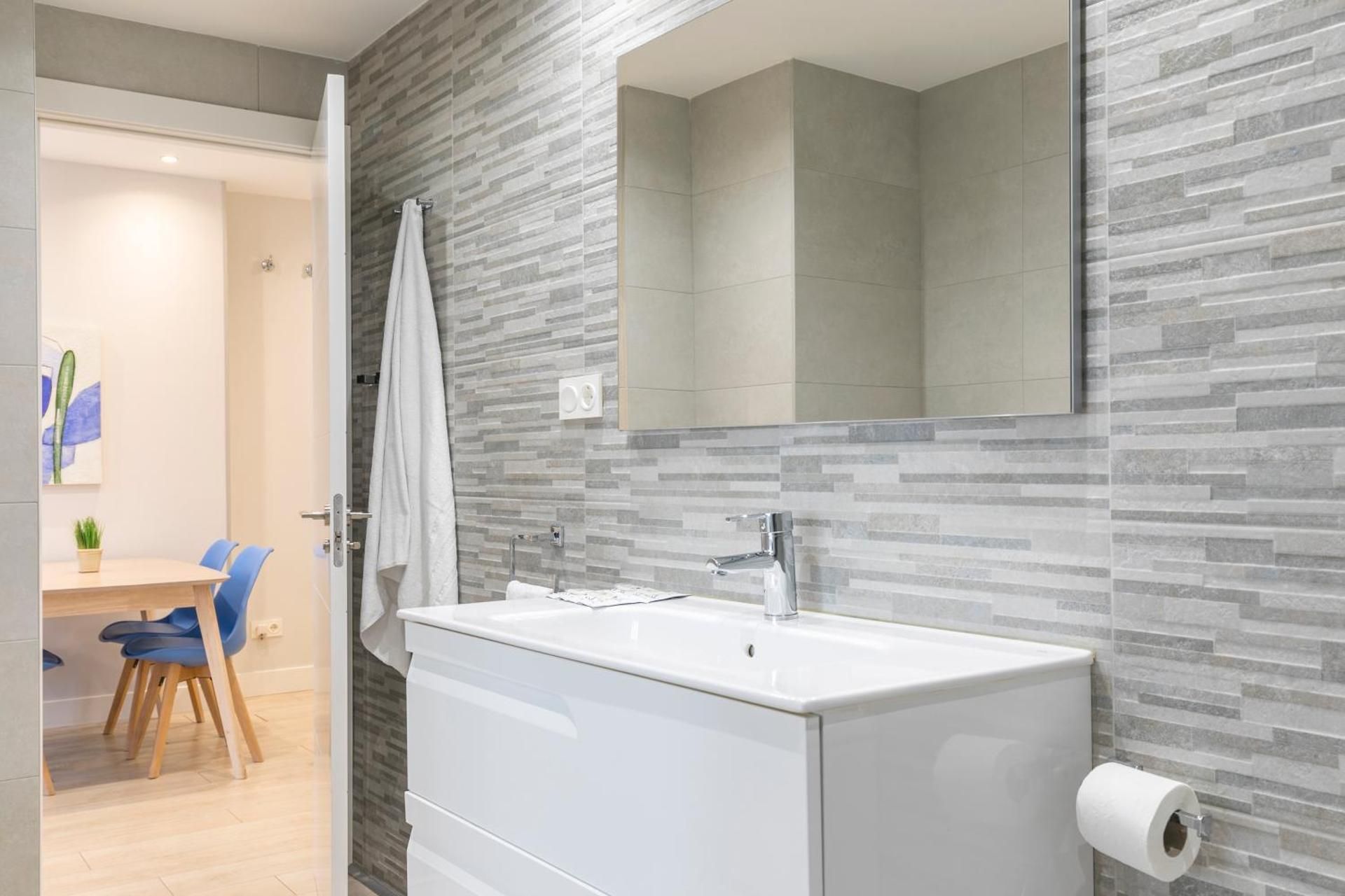 BMA by Forever Rentals Deluxe One-Bedroom Apartment