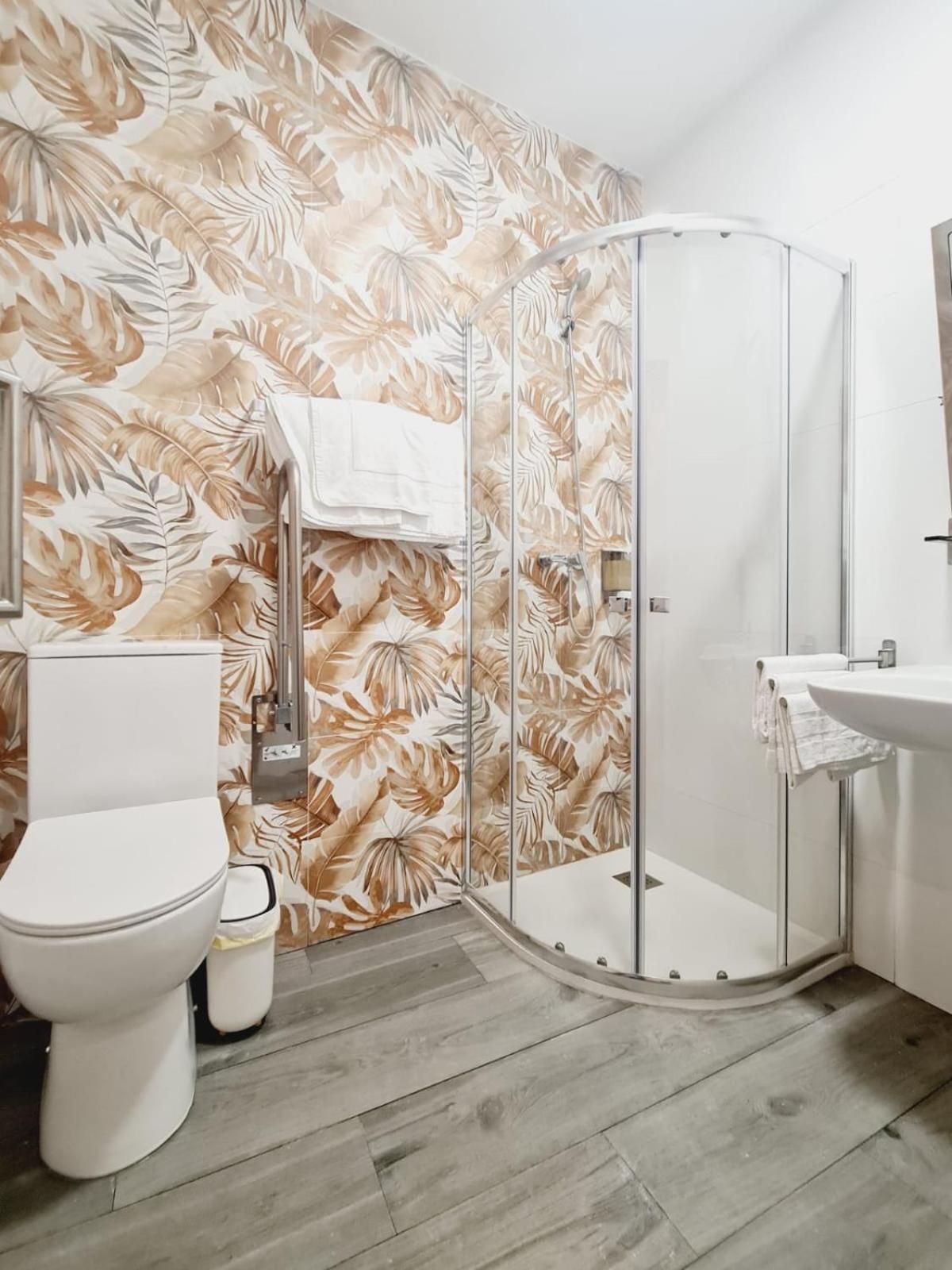 Bilbao ROOMS & KITCHEN Irala King Studio with Sofa Bed