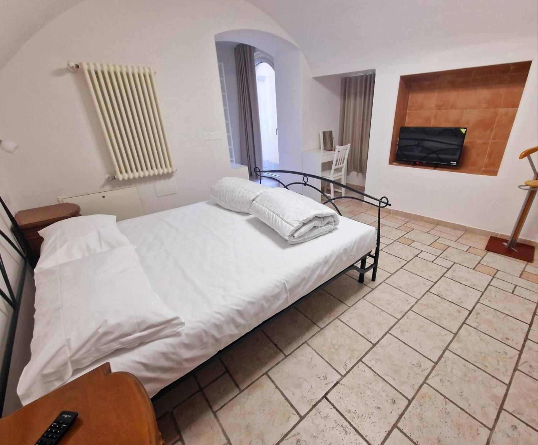 Quadruple Room with Private Bathroom