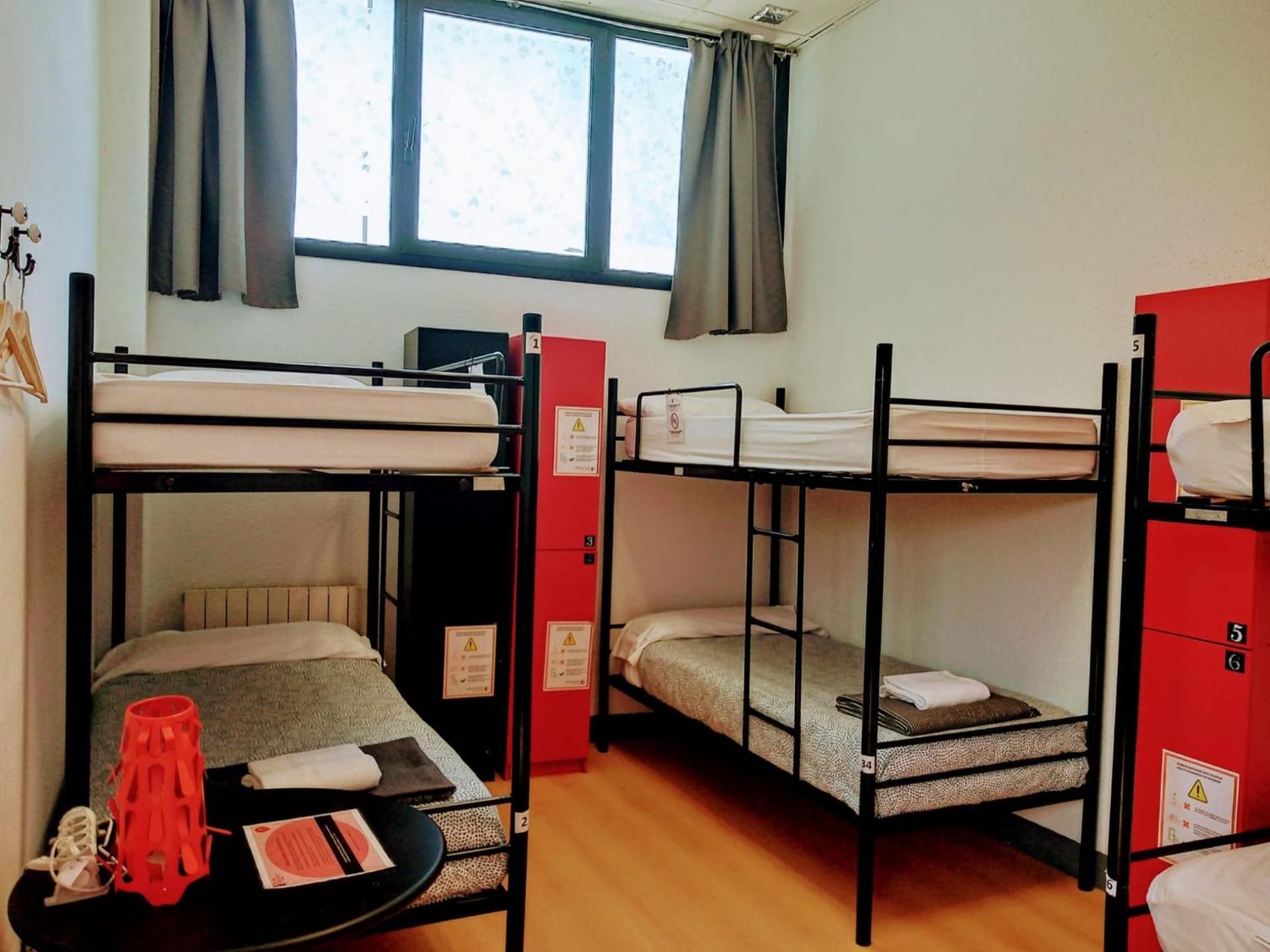 Bilbao Akelarre Hostel Budget Double Room