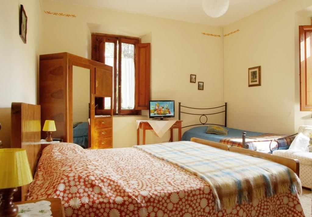 Triple Room