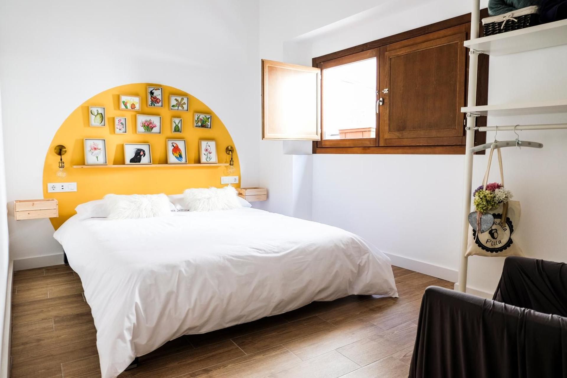 One-Bedroom Apartment with Balcony