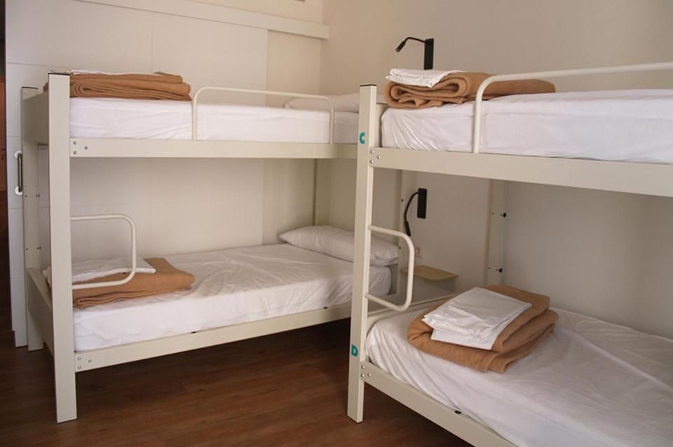 Private 6 Bed Room