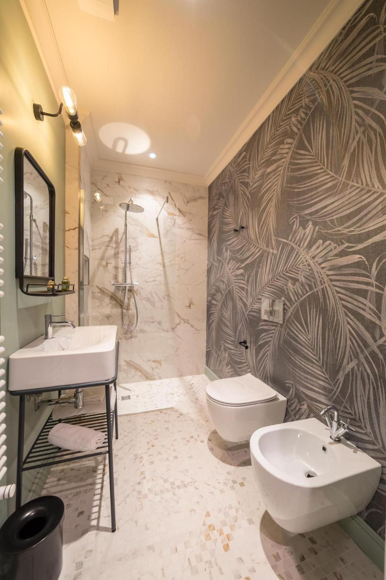 Double or Twin Room with Bathroom