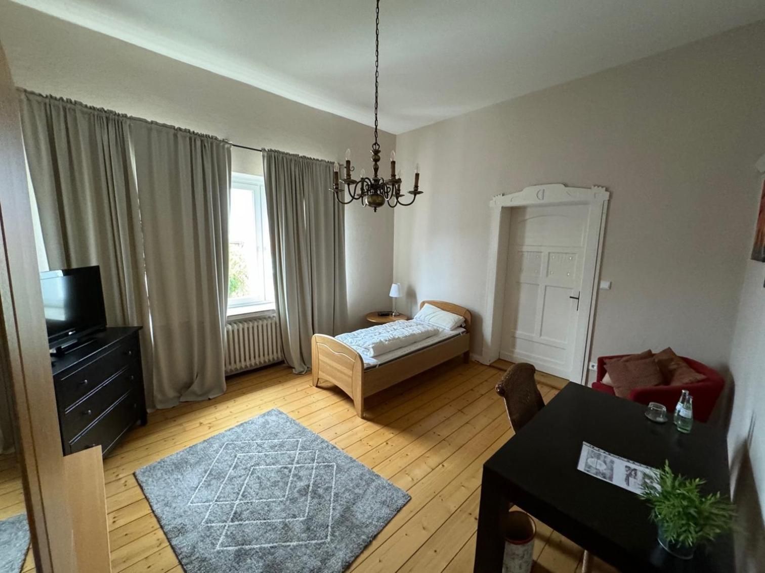 Deluxe Single Room