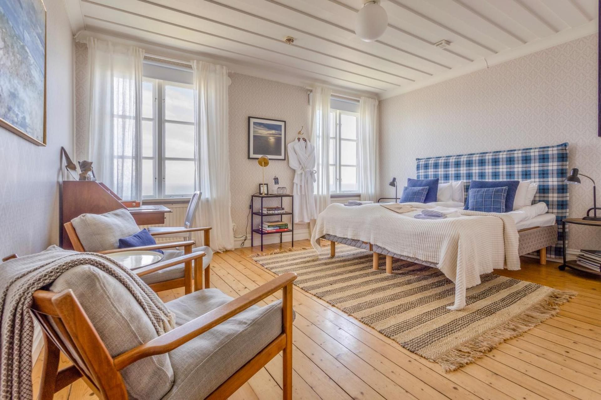 Large Double Room