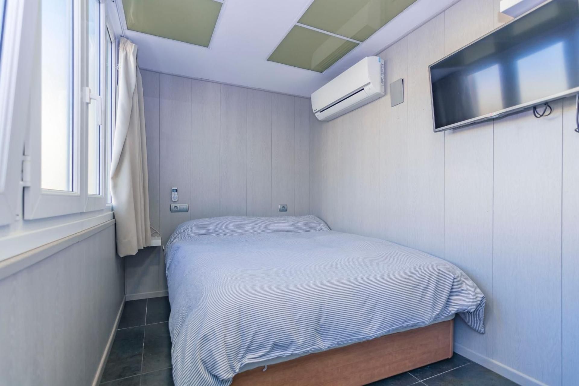 Small Studio with street view