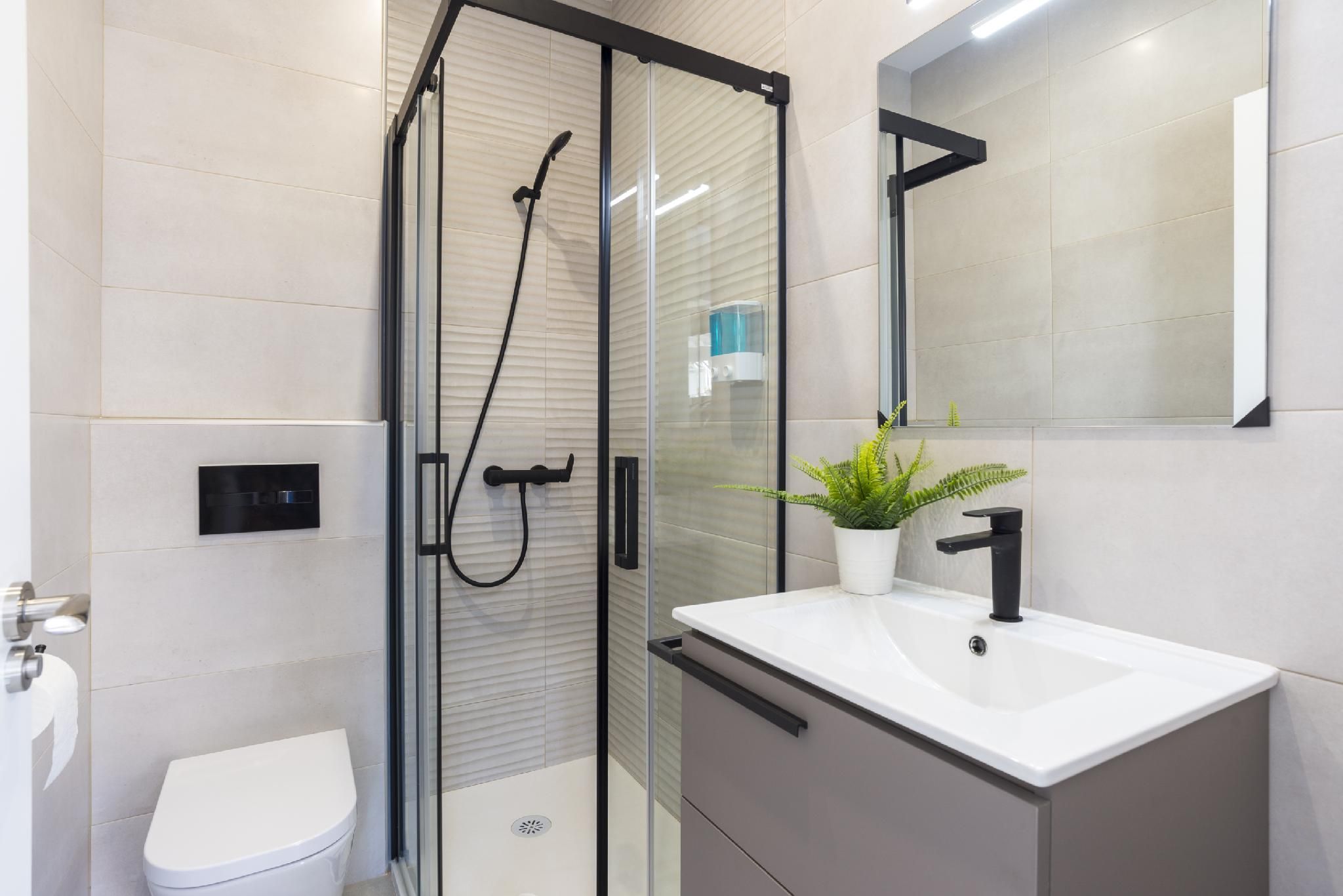 Suite-Baño Privado-Vista a la Ciudad