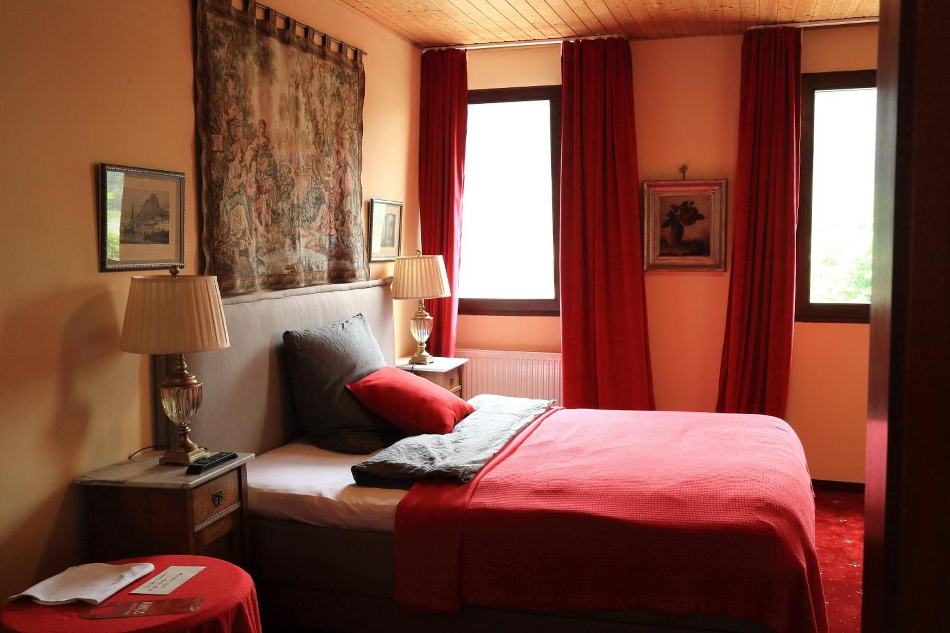 Large Double Room