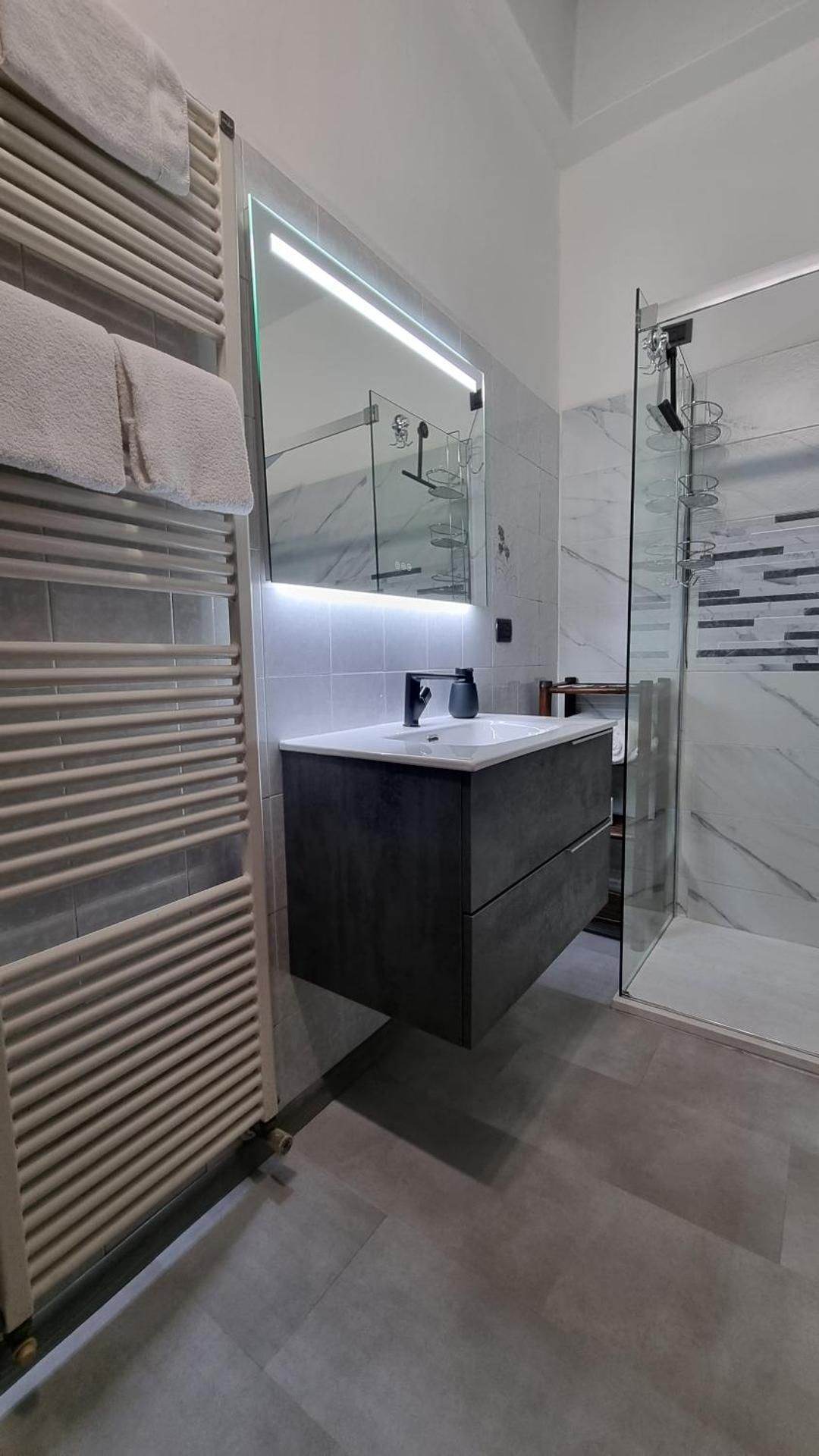 Apartment - Split Level