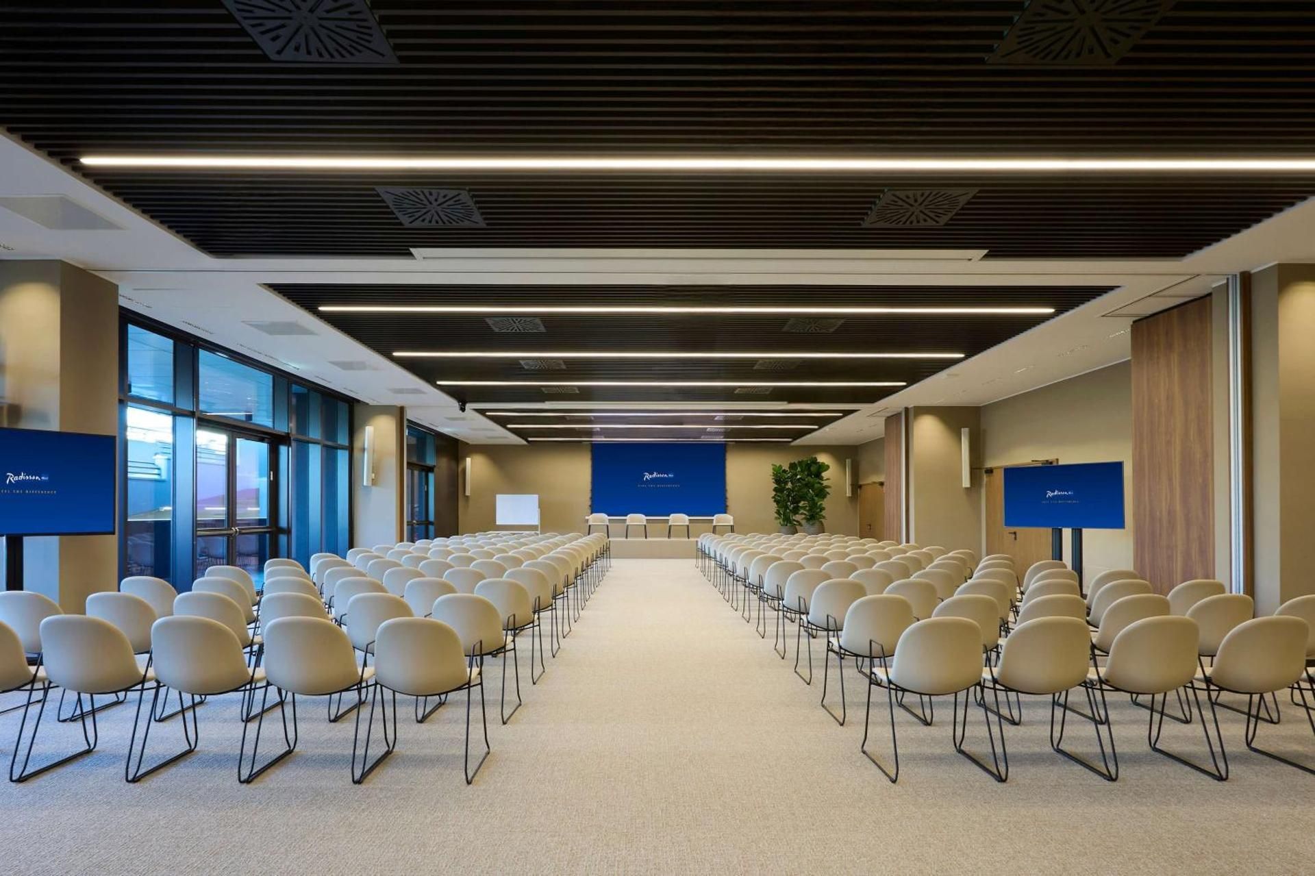 meeting room / ballrooms