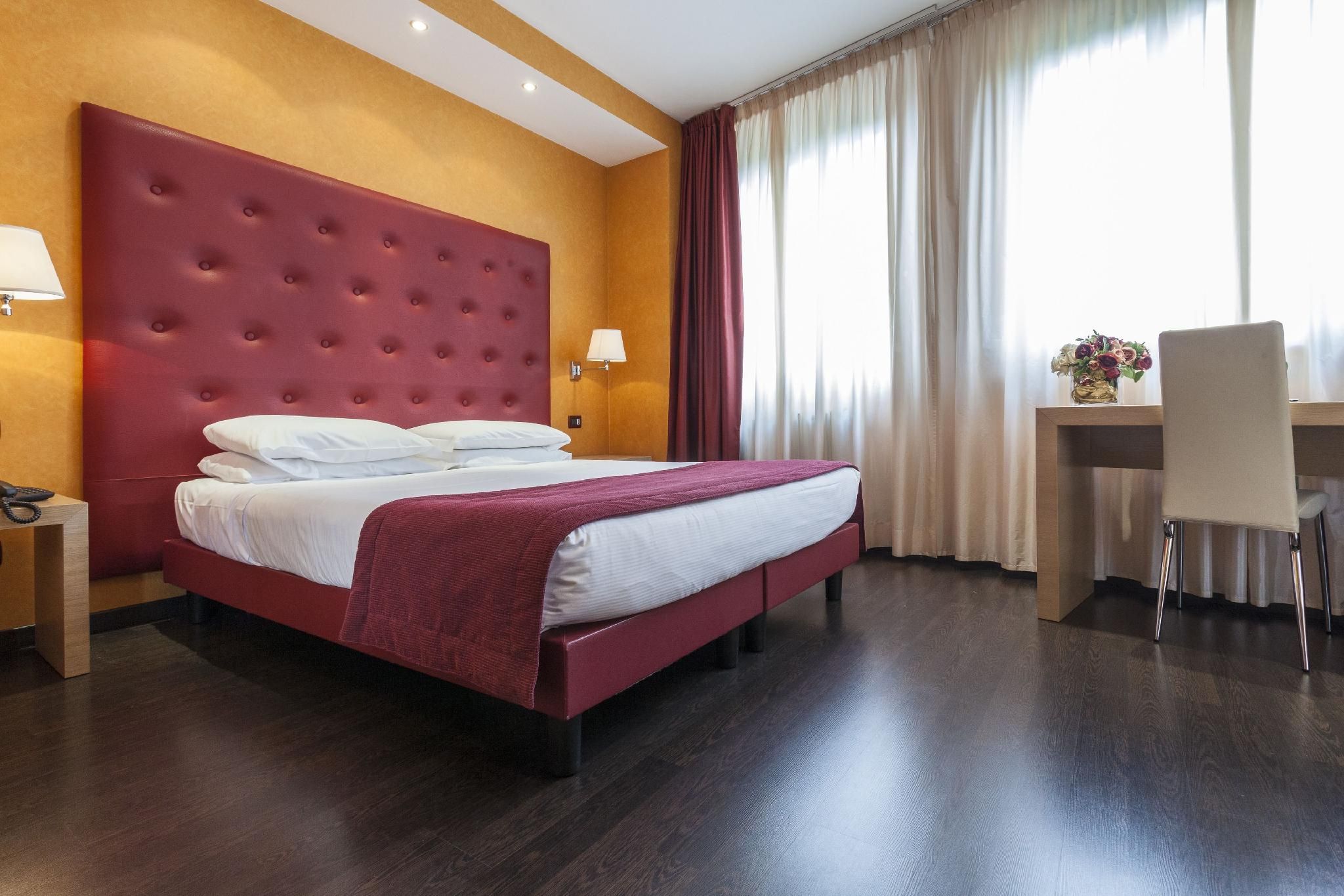 Classic Queen Room